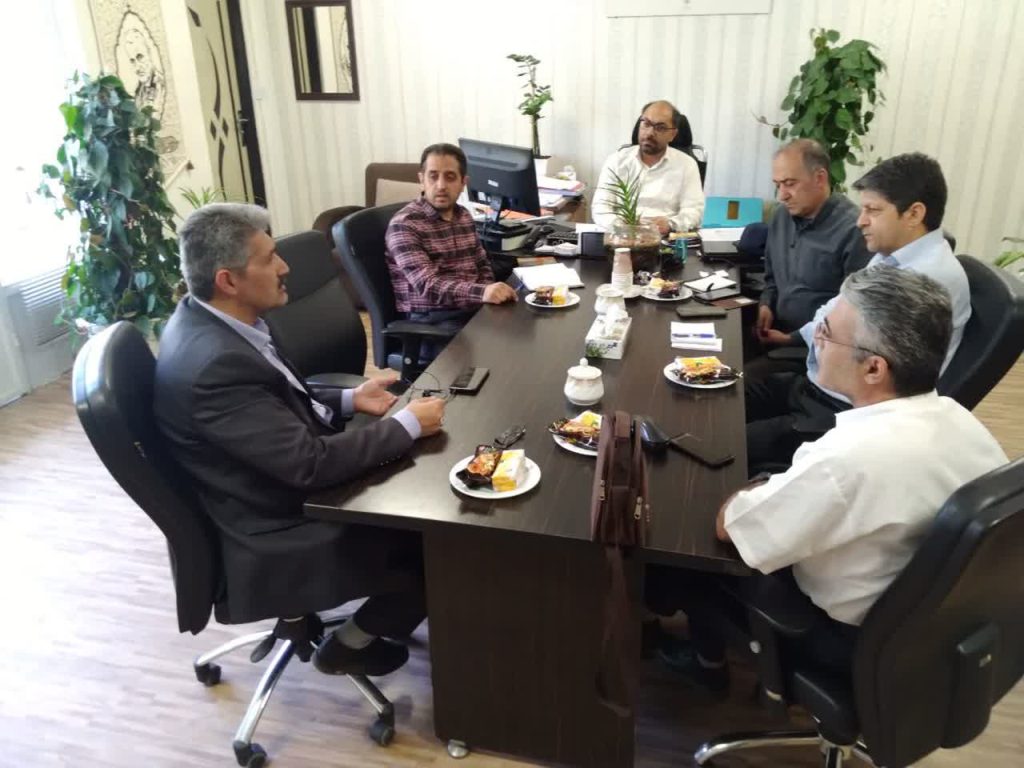 جلسه مدیر عامل محترم شرکت همیار سازه توس با معاونت محترم فنی و عمران شهرداری منطقه ثامن